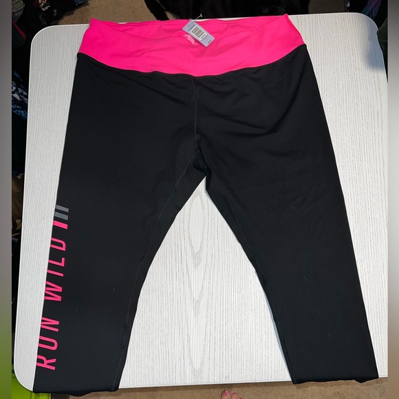 NWT Torrid active leggings - Picture 2 of 5
